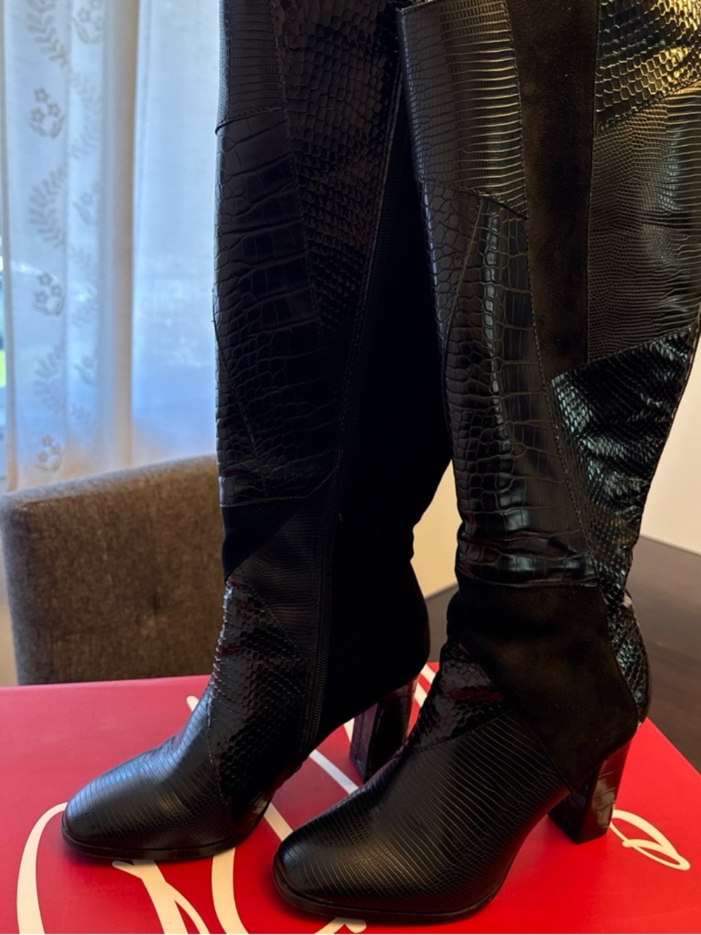 Women’s Impo Black Onnie Knee-High Textured Block Heel Boots snake style